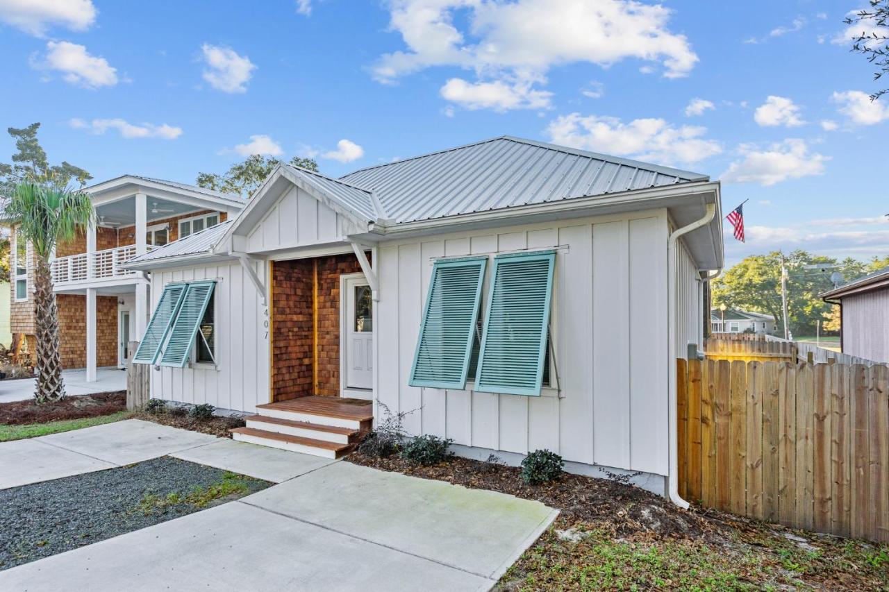 Modern Carolina Beach Boardwalk Cottage Near Amenities! Exterior photo