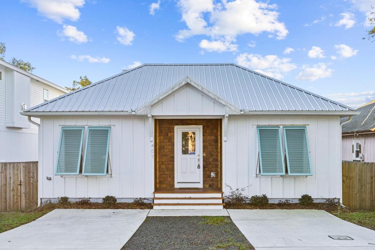 Modern Carolina Beach Boardwalk Cottage Near Amenities! Exterior photo